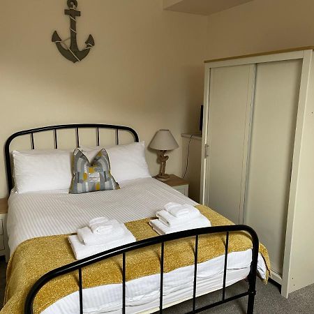 2 Bedroom Flat In Stornoway Town Centre Bagian luar foto