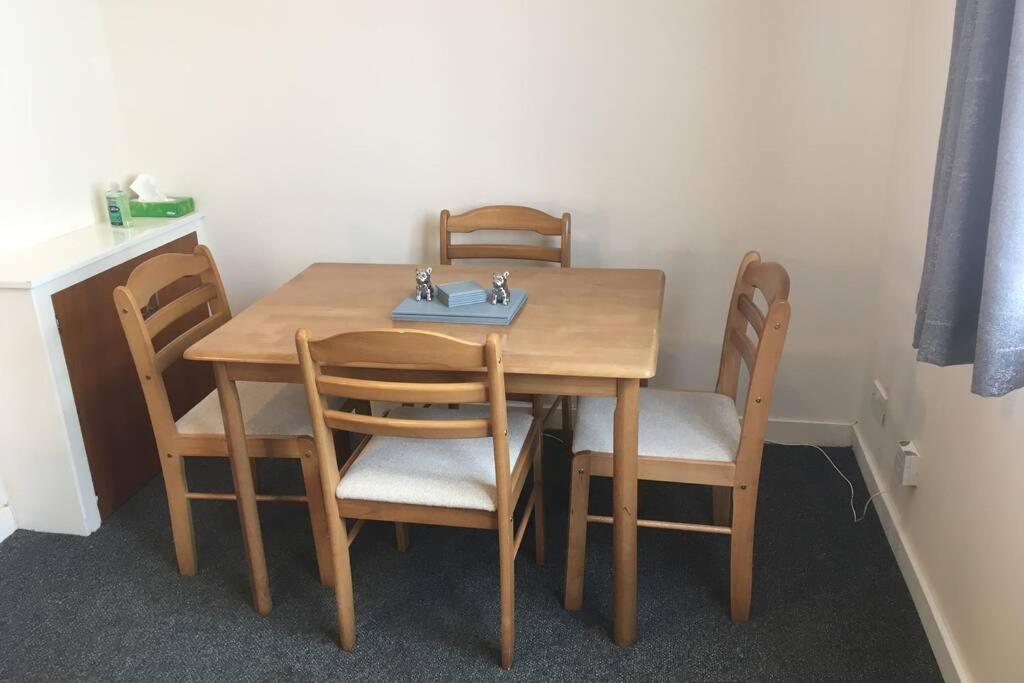 2 Bedroom Flat In Stornoway Town Centre Bagian luar foto