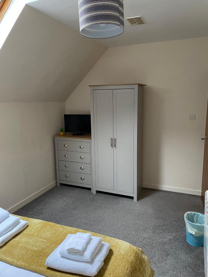 2 Bedroom Flat In Stornoway Town Centre Bagian luar foto