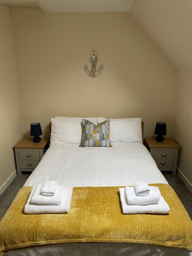 2 Bedroom Flat In Stornoway Town Centre Bagian luar foto